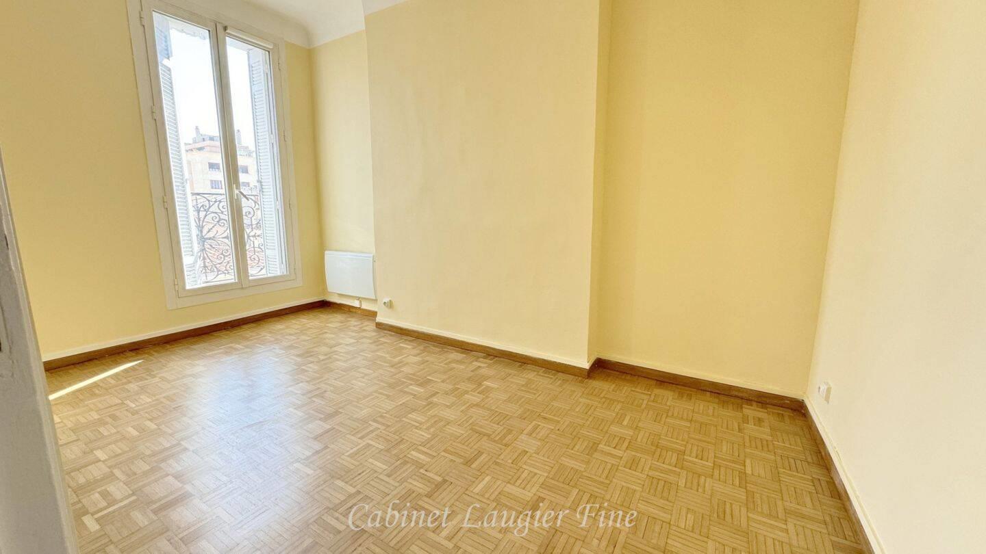 Appartement à louer, 66m², Marseille 1er