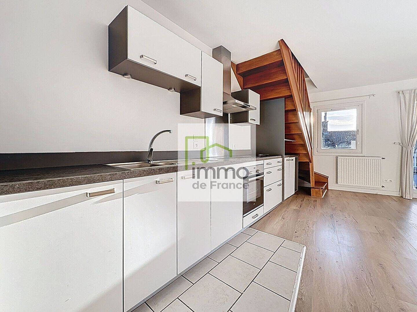 Appartement à louer, 99m², Croix
