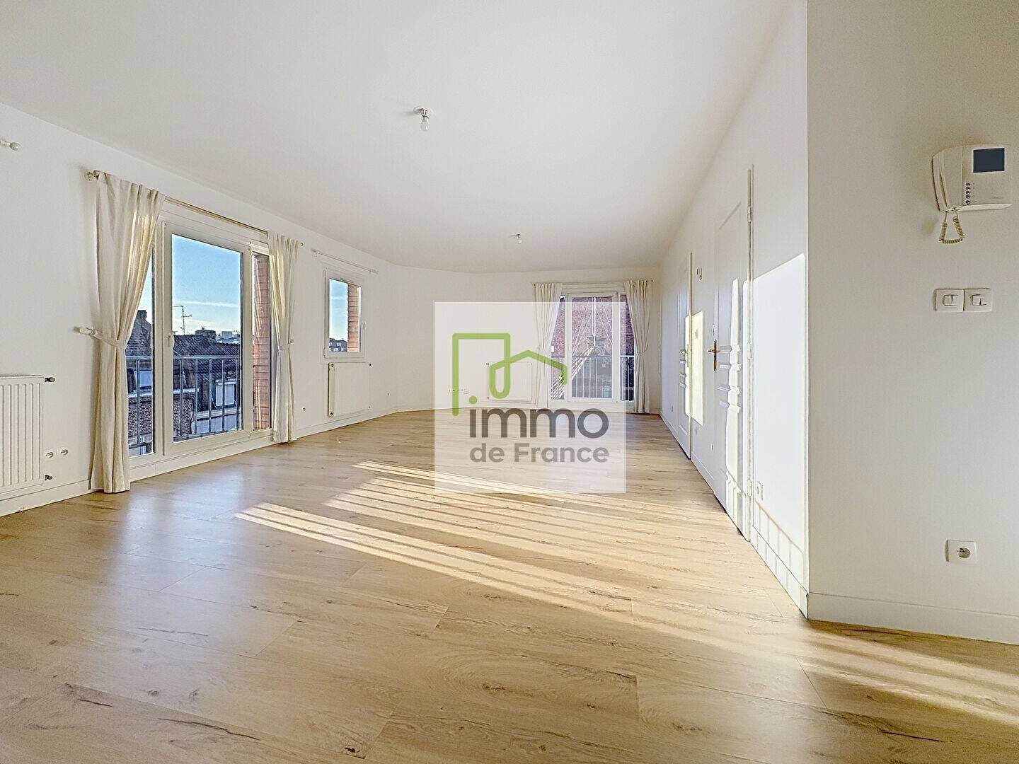 Appartement à louer, 99m², Croix