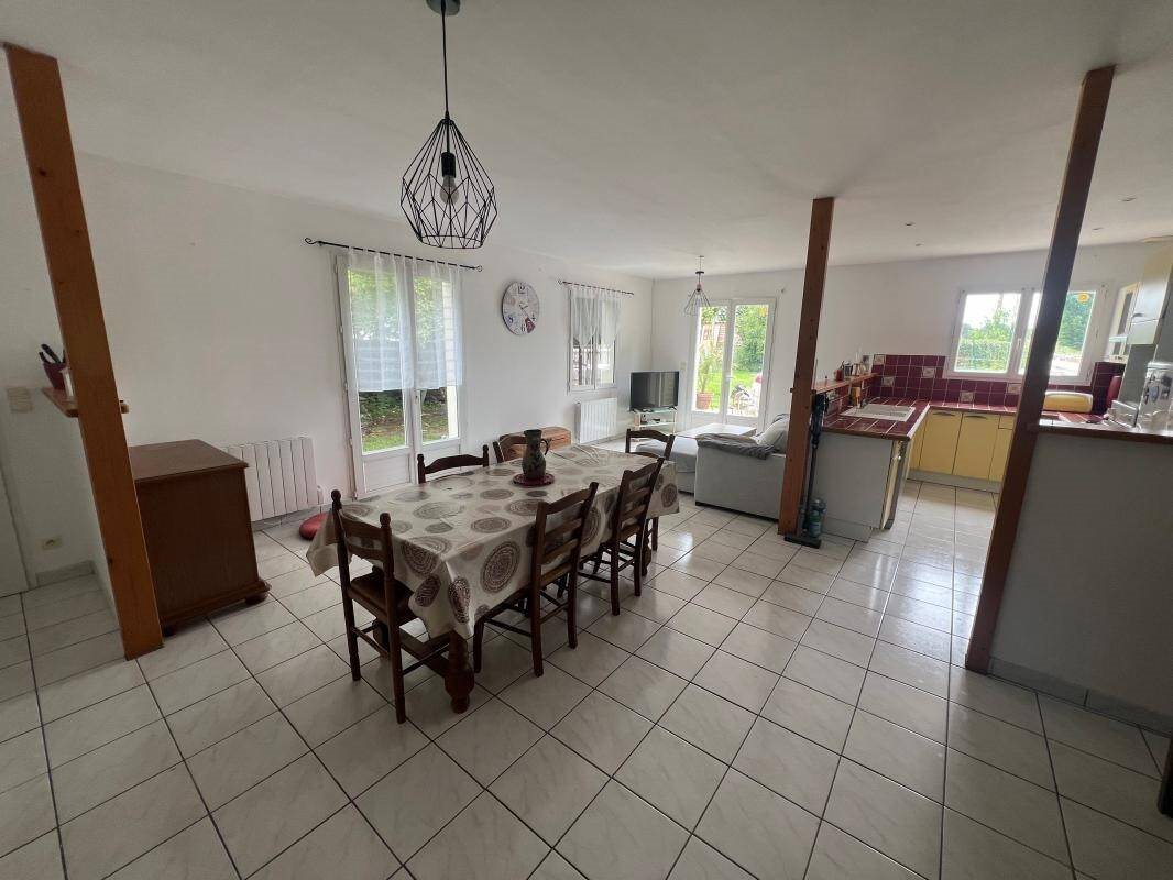 Maison à louer, 88m², Grézac