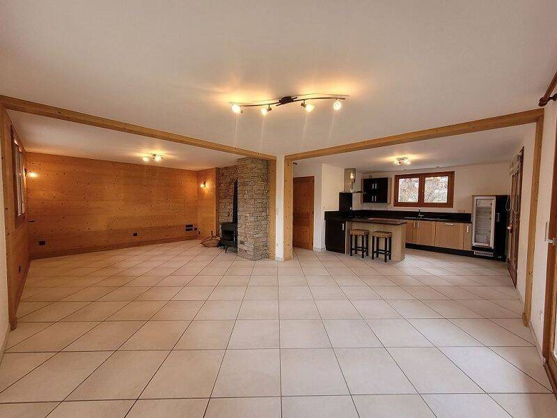 Maison à louer, 117m², Serraval