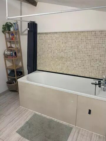 Appartement à louer, 76m², Pourrières