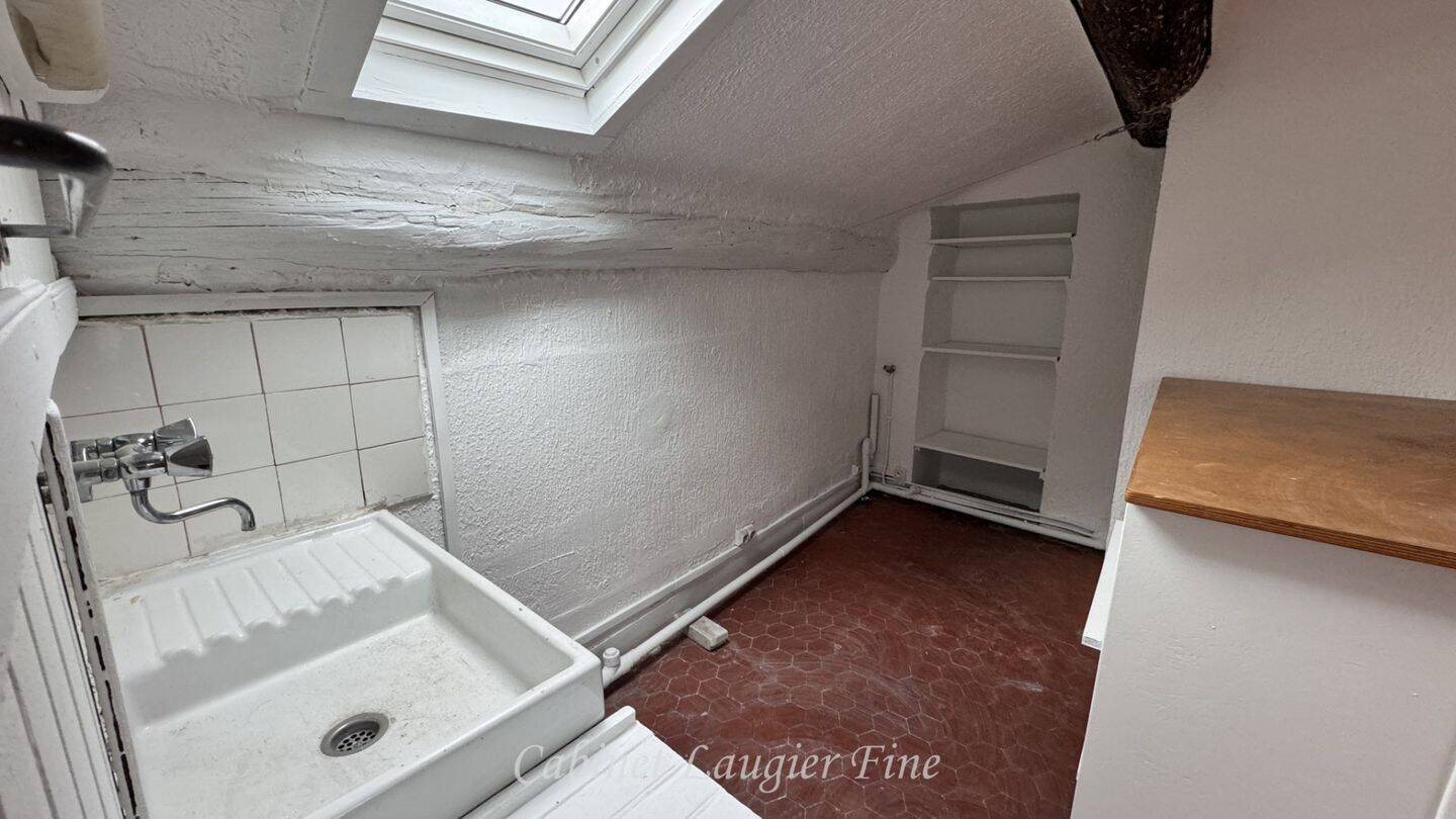 Appartement à louer, 16m², Marseille 6ème