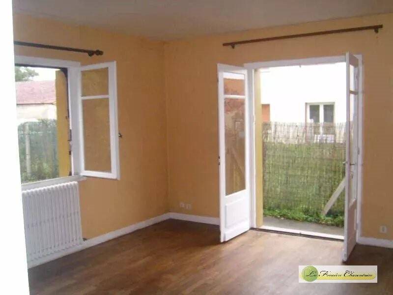 Maison à louer, 51m², Roullet-Saint-Estèphe