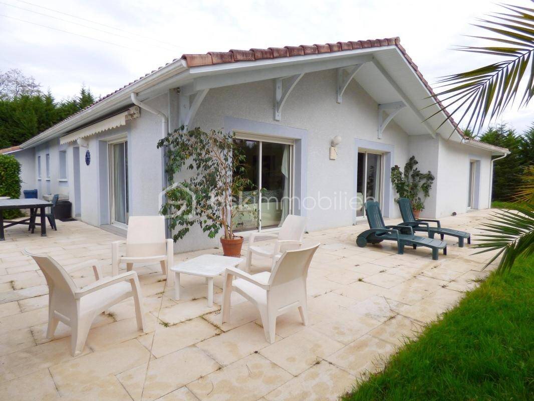 Maison à vendre, 149m², Bélus