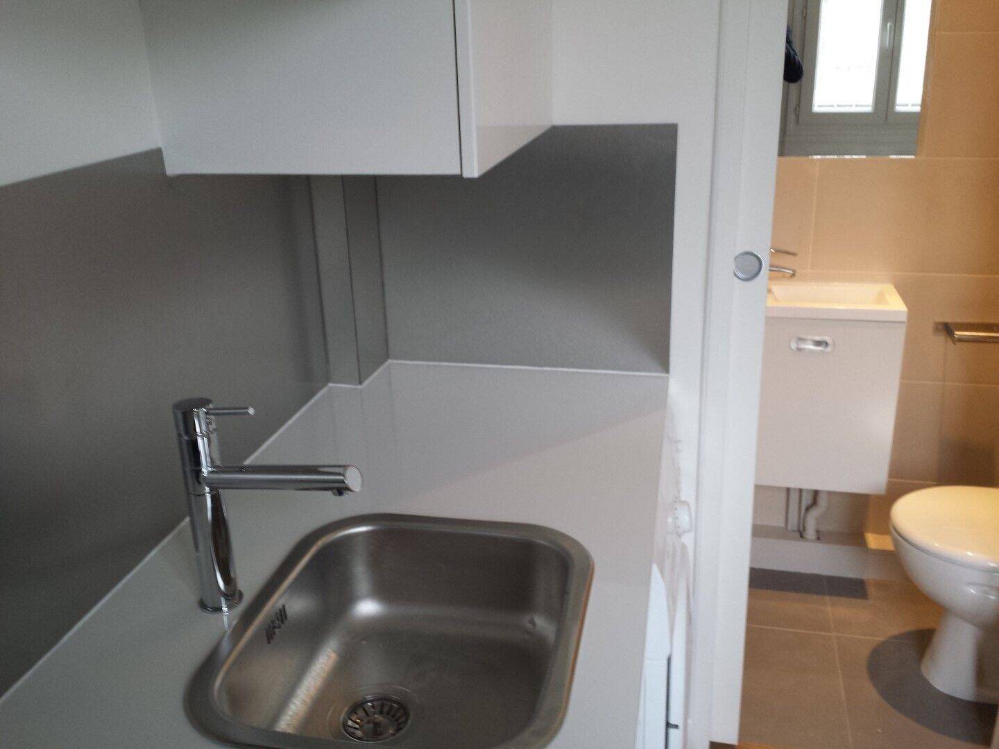 Appartement à louer, 9m², Paris 18ème