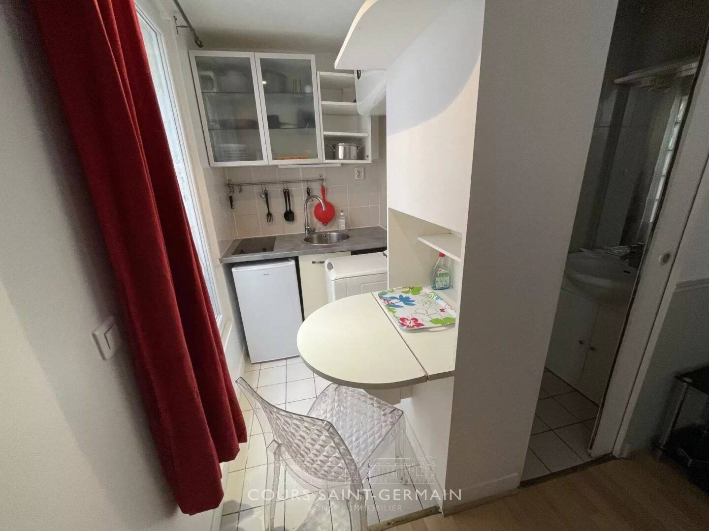 Appartement à louer, 18m², Paris 7ème