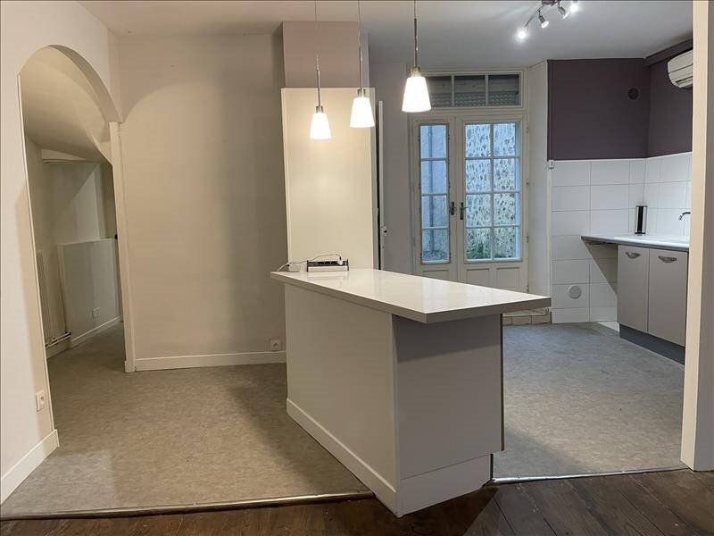 Maison à louer, 90m², Montbron