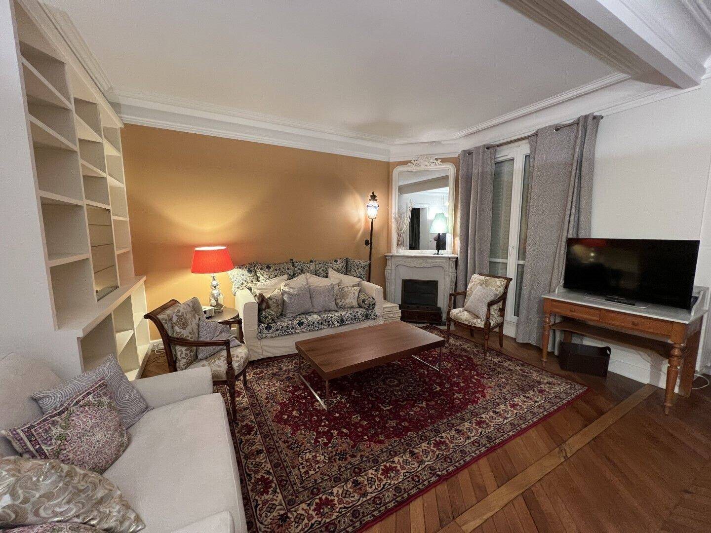 Appartement à louer, 82m², Paris 18ème