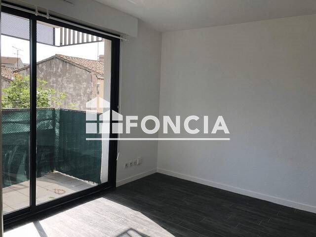 Appartement à louer, 32m², Nîmes