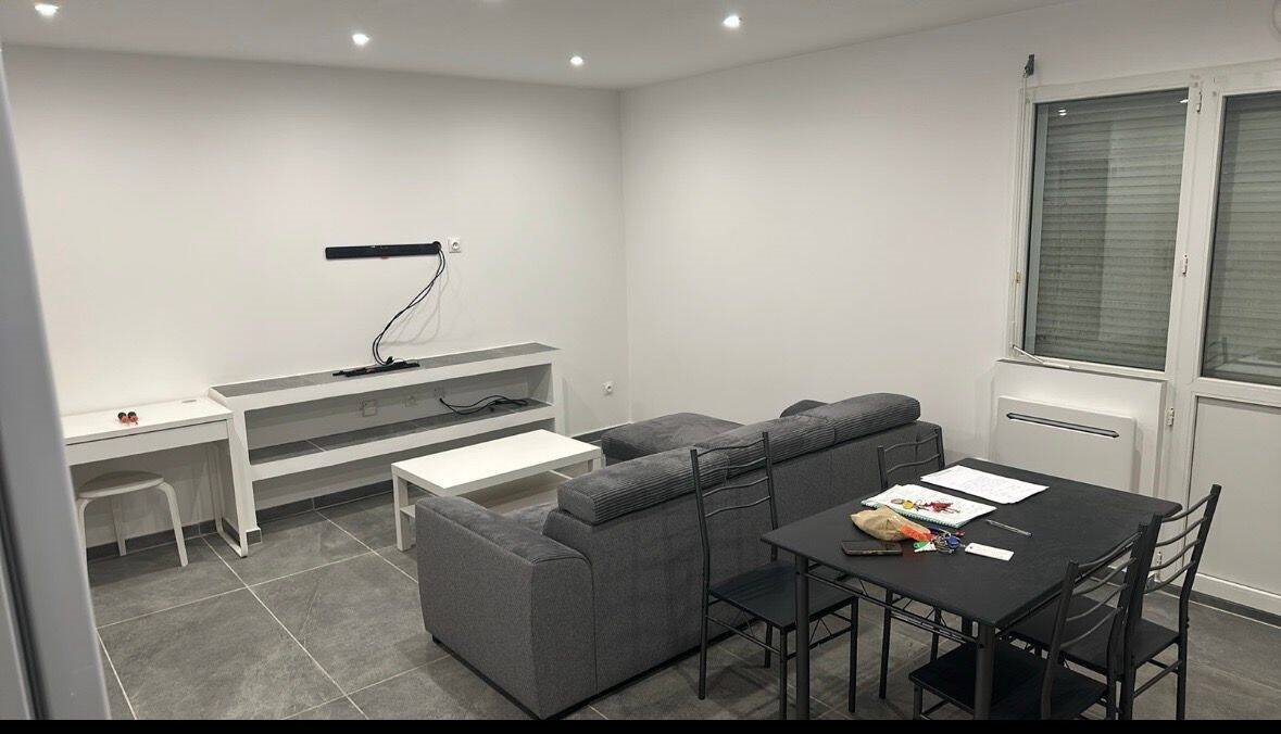 Appartement à louer, 43m², Saint-Etienne
