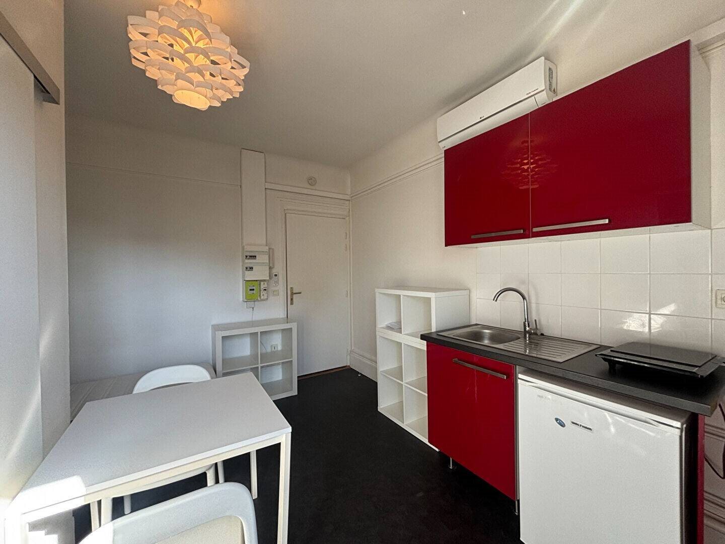 Appartement à louer, 13m², Reims