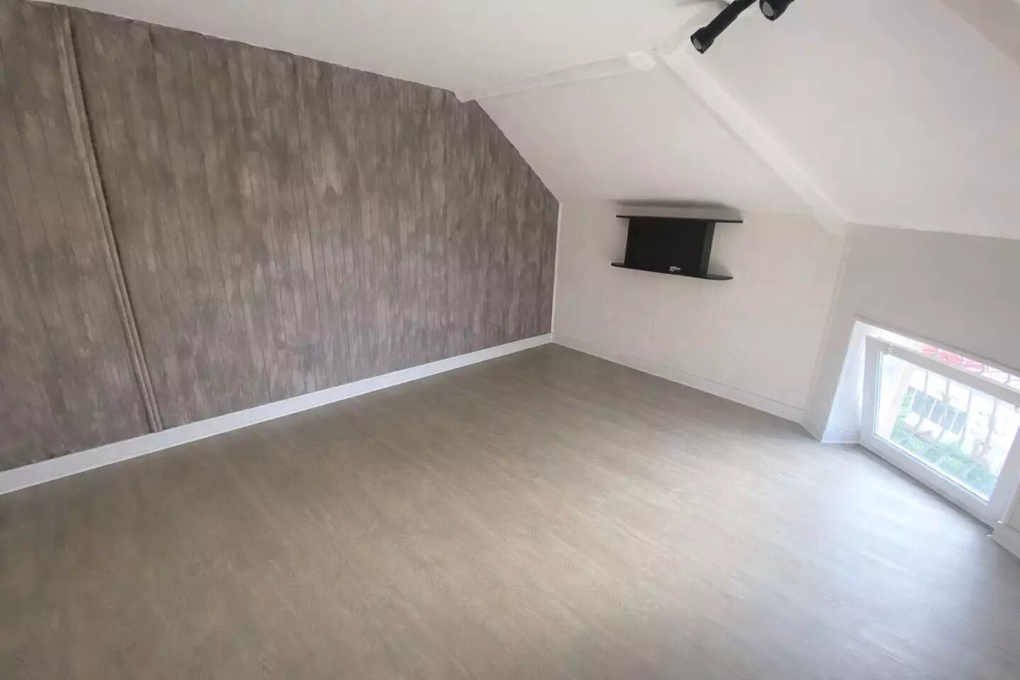 Maison à louer, 51m², Jeumont