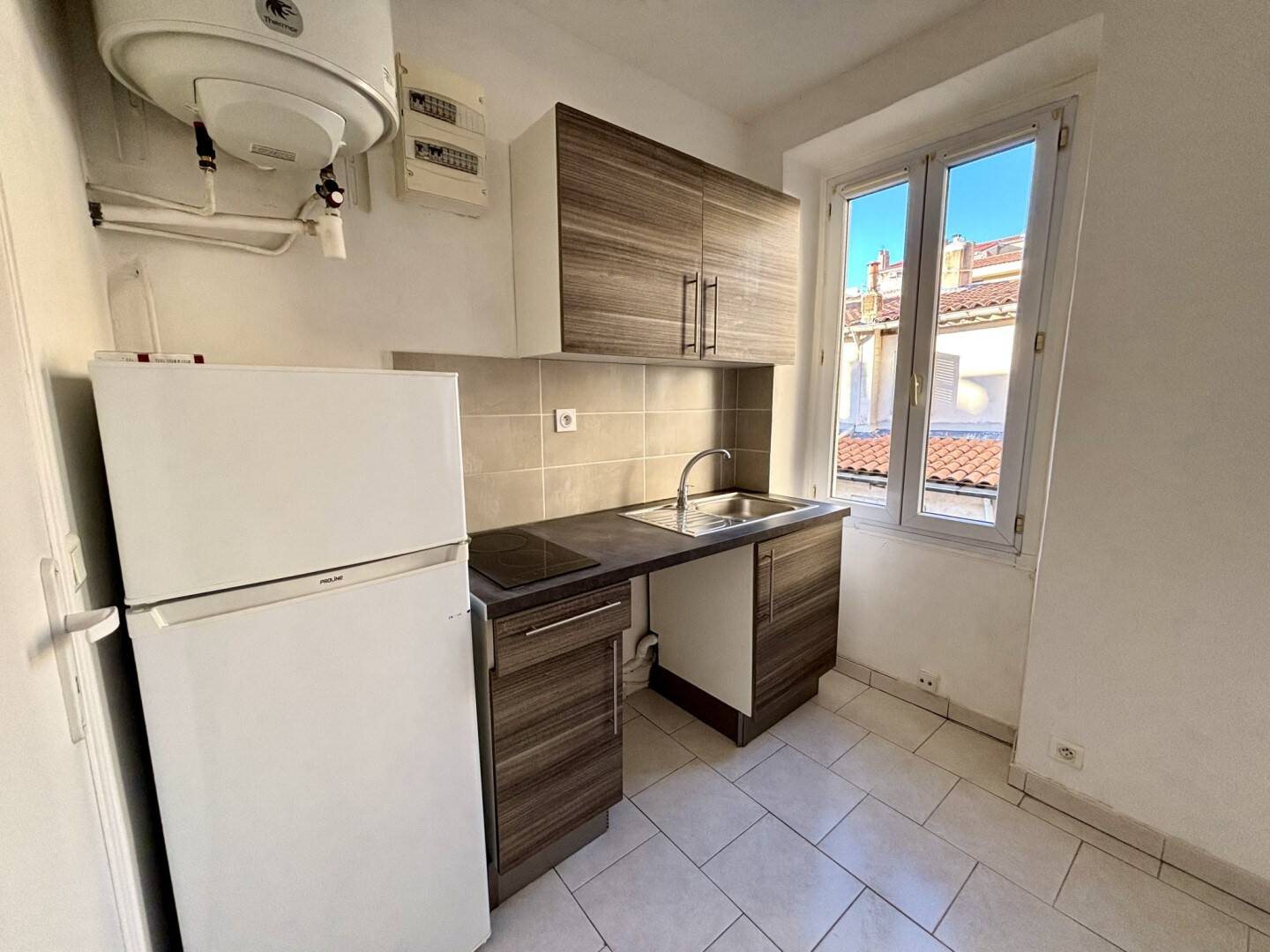 Appartement à louer, 24m², Marseille 6ème