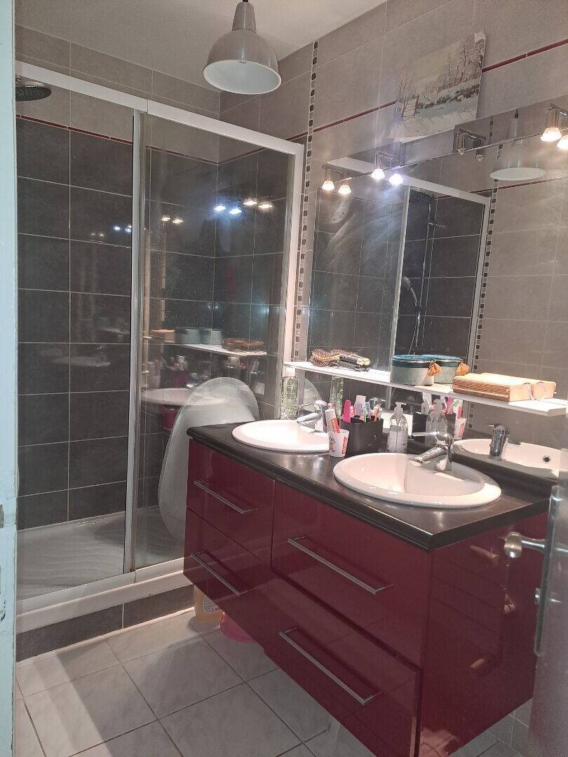 Appartement à vendre, 71m², Saint-Etienne