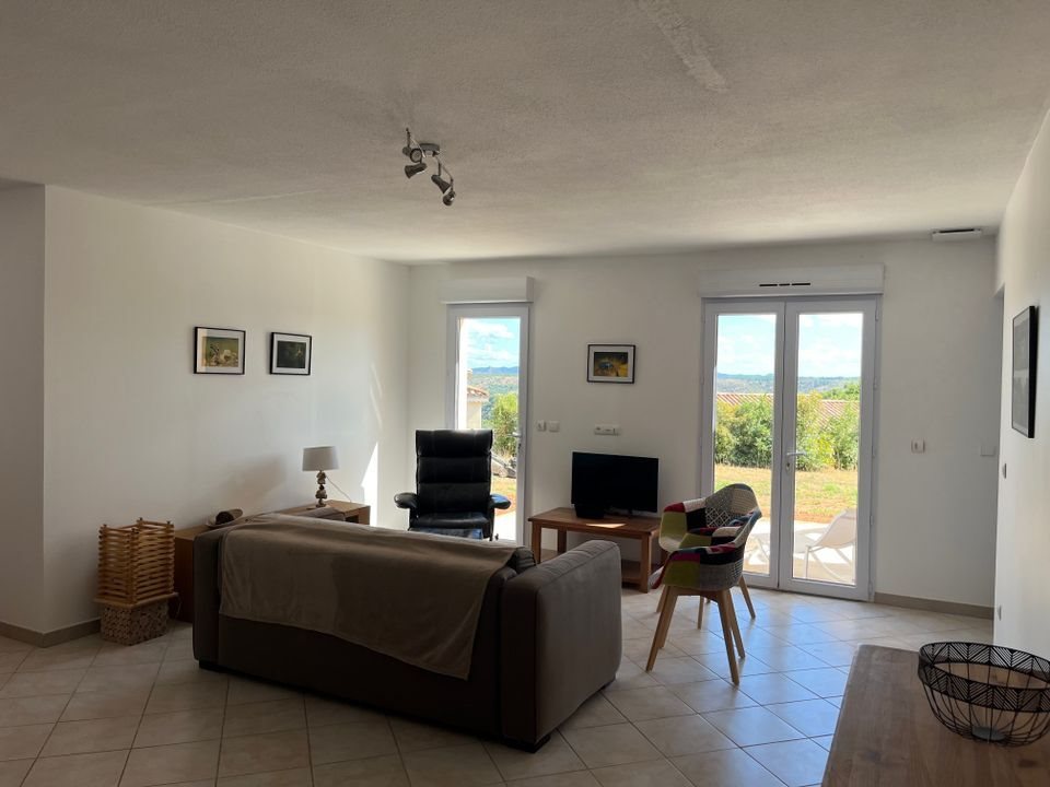Maison à louer, 131m², Largentière