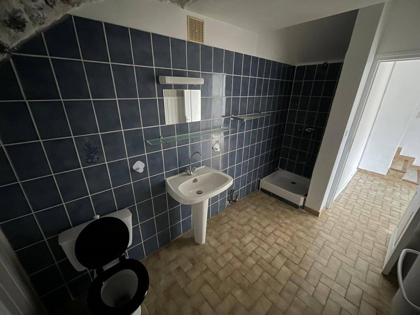 Appartement à louer, 91m², Lussas