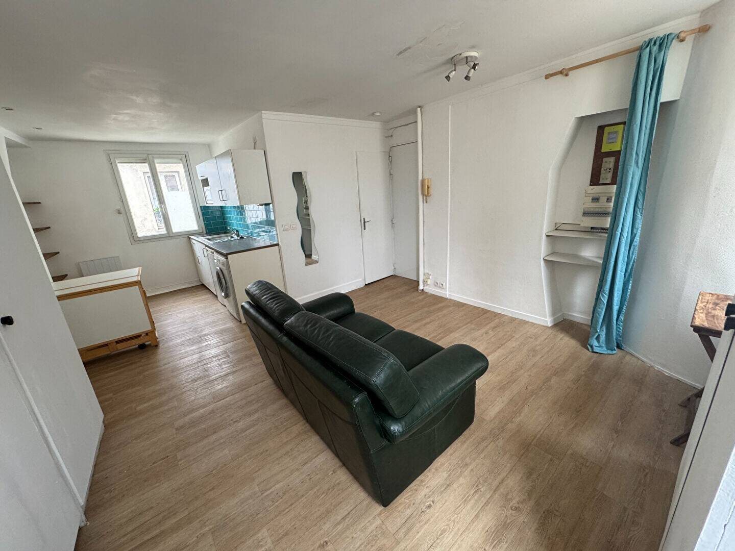 Appartement à louer, 25m², Paris 18ème