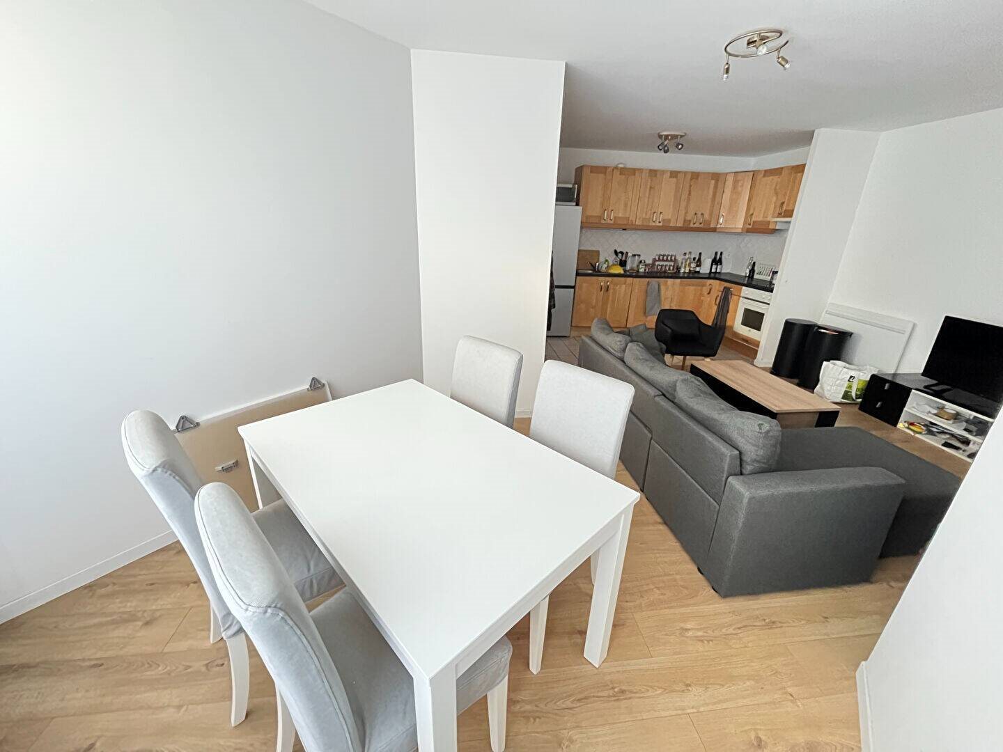 Appartement à louer, 57m², Lille