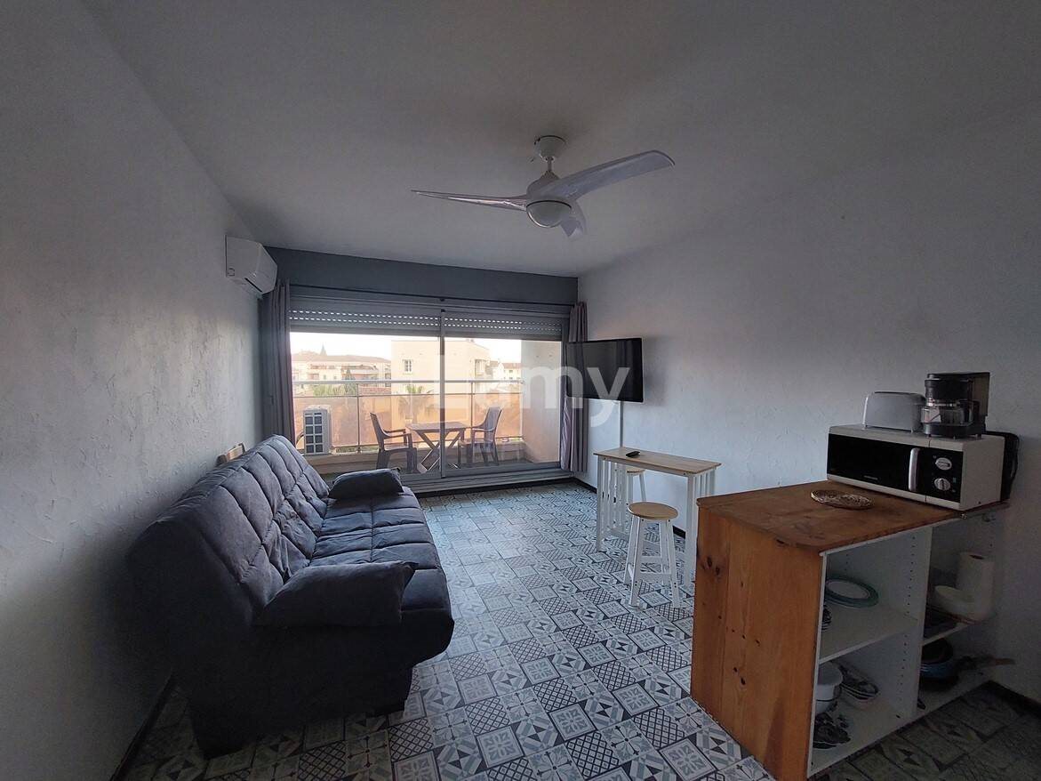 Appartement à louer, 23m², Nîmes