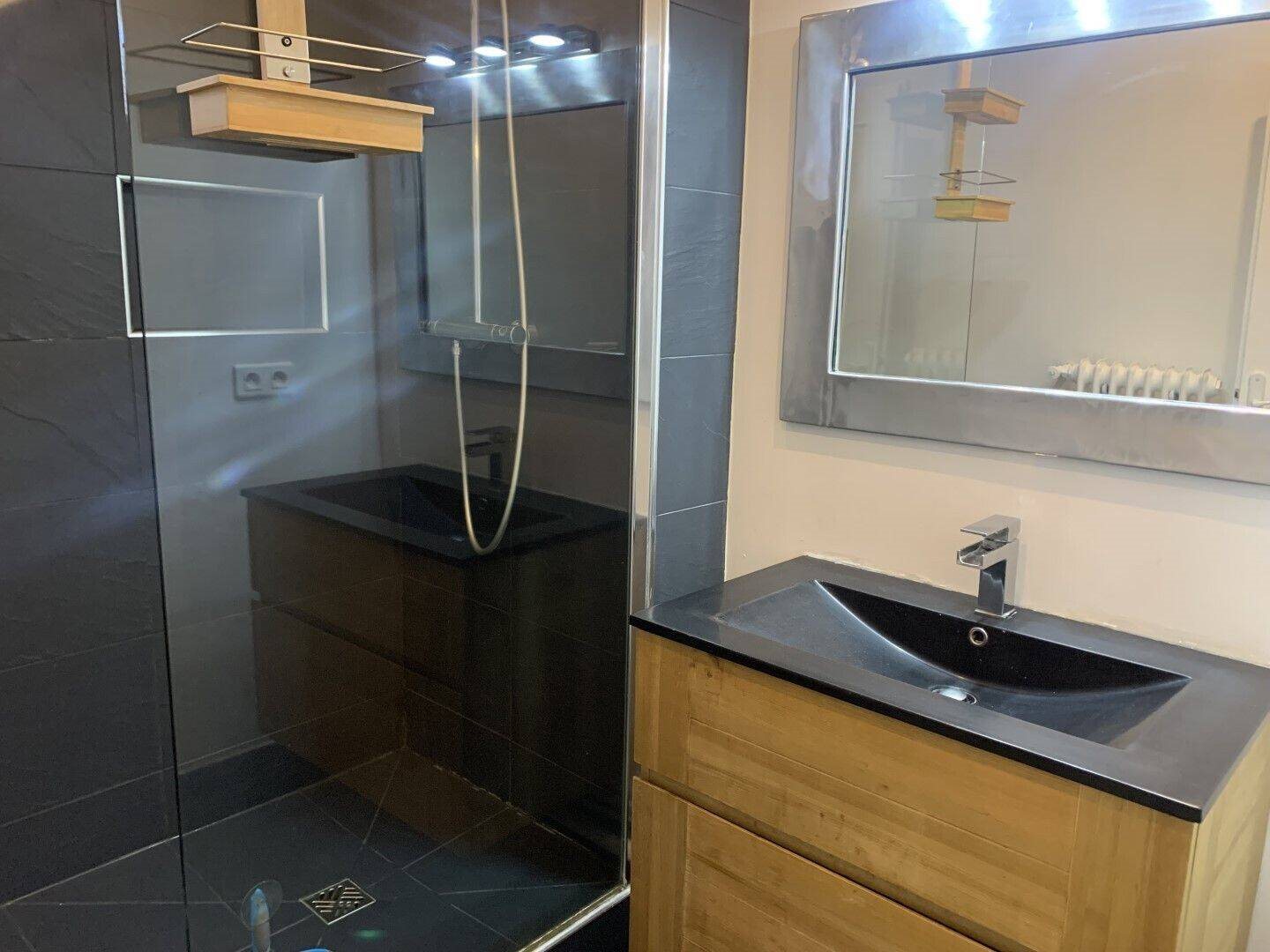 Appartement à louer, 52m², Paris 18ème