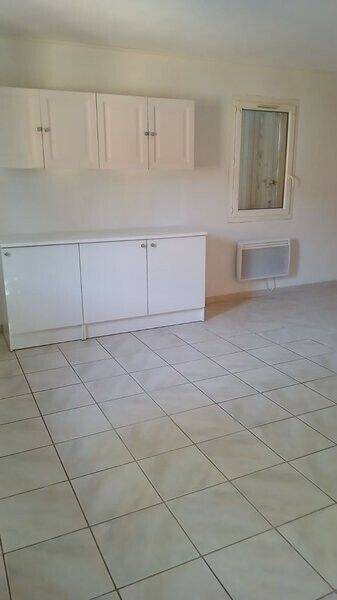 Appartement à louer, 45m², Saint-Maximin-la-Sainte-Baume