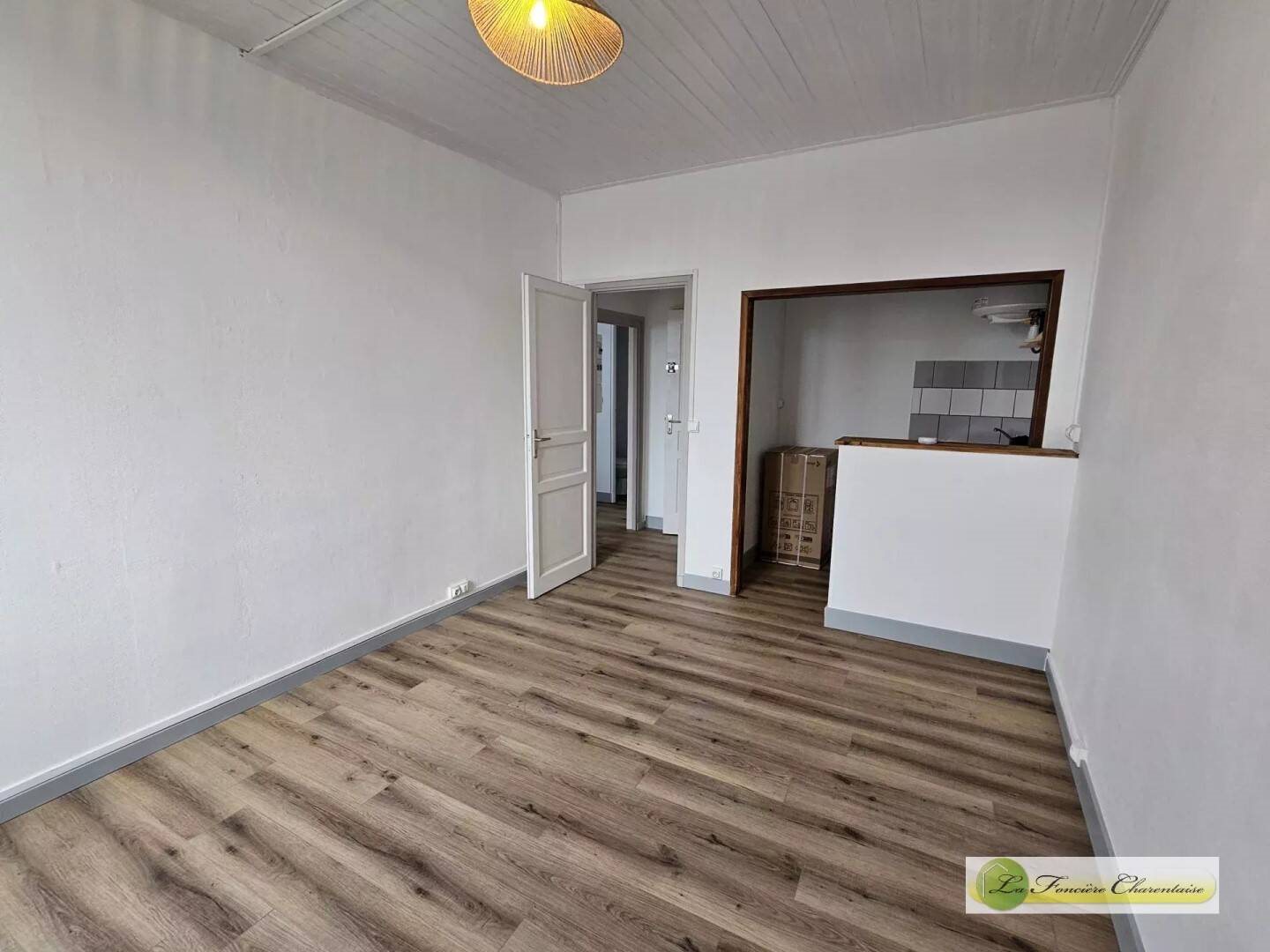 Appartement à louer, 37m², Champniers