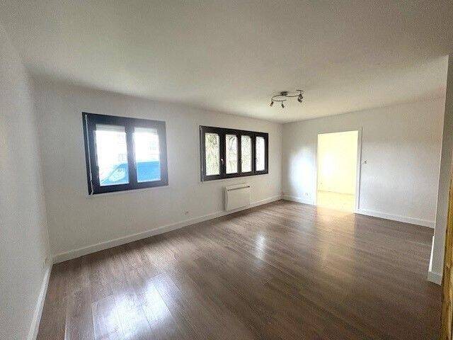 Appartement à louer, 45m², Saint-Max