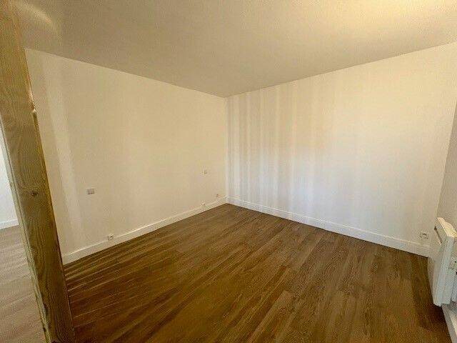 Appartement à louer, 45m², Saint-Max