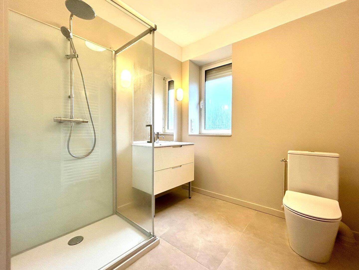 Appartement à louer, 79m², Fuissé