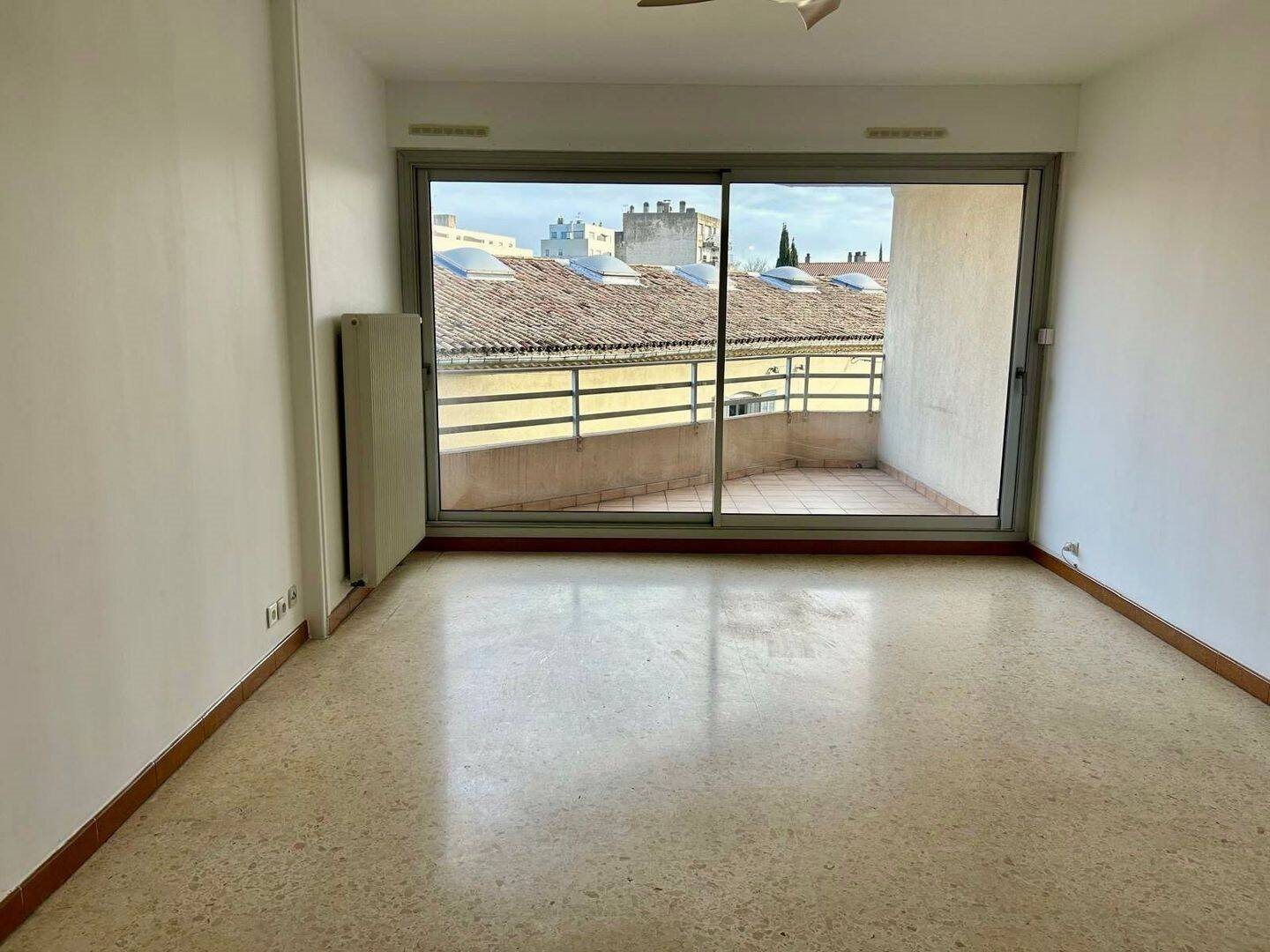 Appartement à louer, 32m², Nîmes