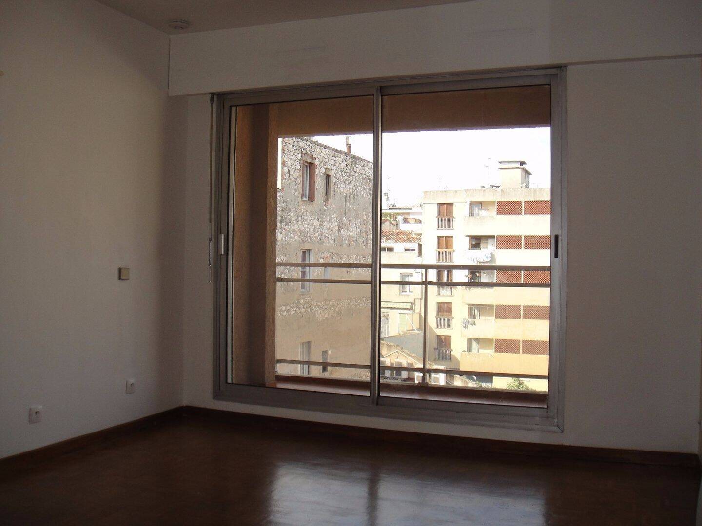 Appartement à louer, 20m², Marseille 7ème