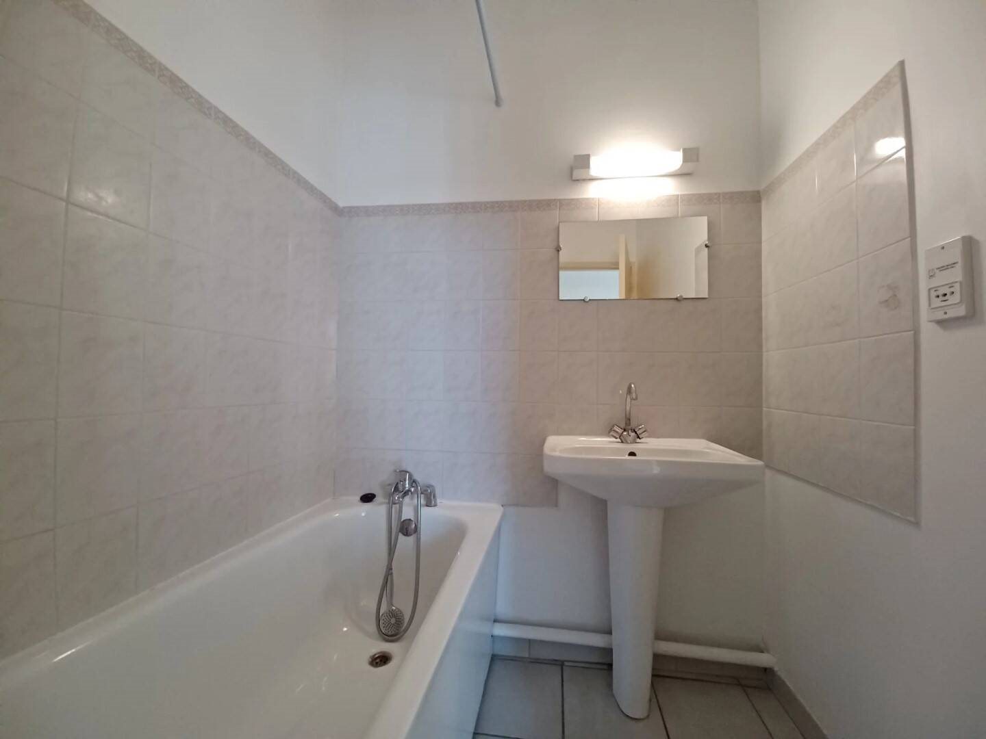 Appartement à louer, 29m², Tarascon