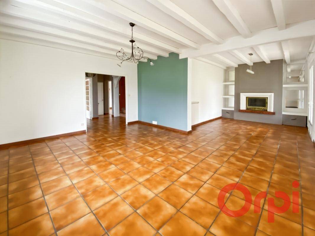 Maison à louer, 133m², Espelette