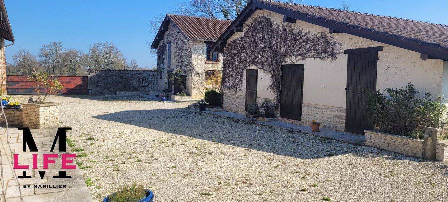 Maison à vendre, 250m², Saint-André-sur-Vieux-Jonc