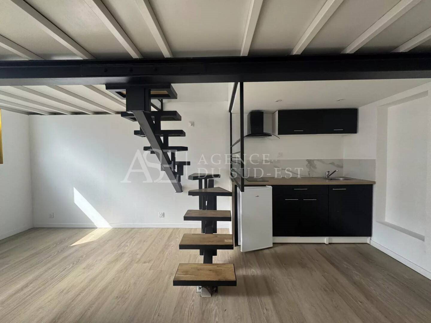 Appartement à louer, 28m², Aix-en-Provence