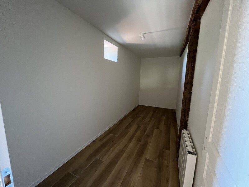 Maison à louer, 81m², Brie-sous-Chalais