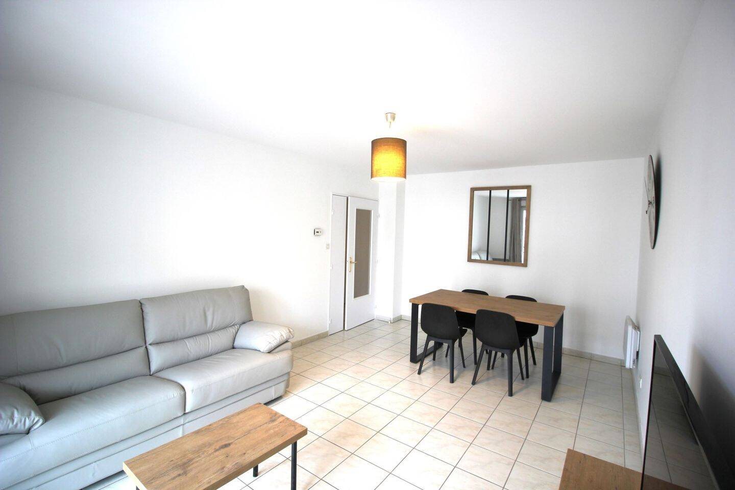 Appartement à louer, 49m², Saint-Etienne