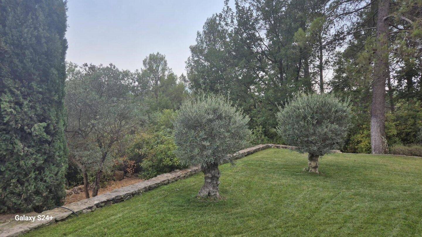 Maison à louer, 171m², Saint-Maximin-la-Sainte-Baume