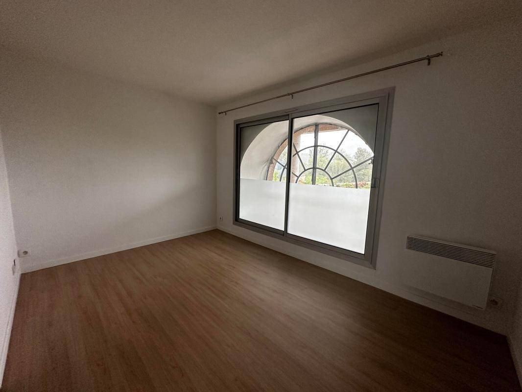 Appartement à louer, 61m², Joyeuse