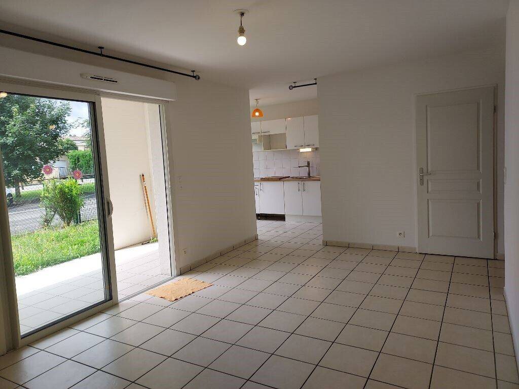 Appartement à louer, 47m², Montussan