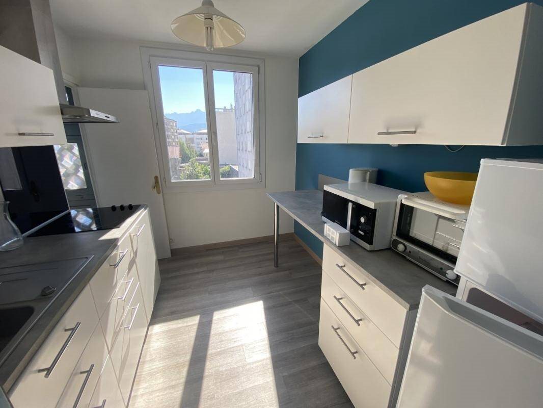 Appartement à louer, 71m², Grenoble