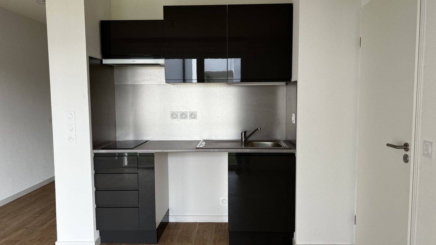 Appartement à louer, 25m², Sainte-Eulalie