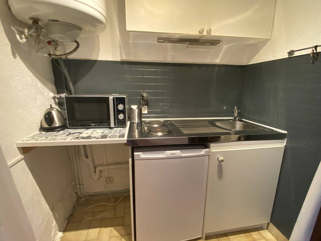 Appartement à louer, 25m², Paris 18ème
