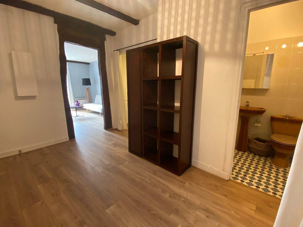 Appartement à louer, 25m², Paris 18ème