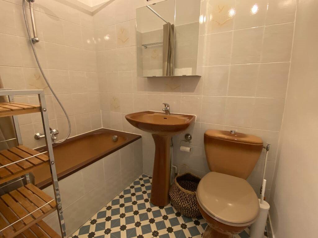 Appartement à louer, 25m², Paris 18ème