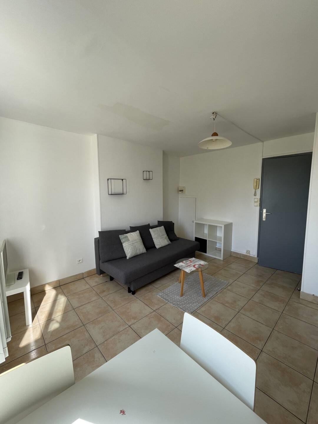 Appartement à louer, 19m², Orléans