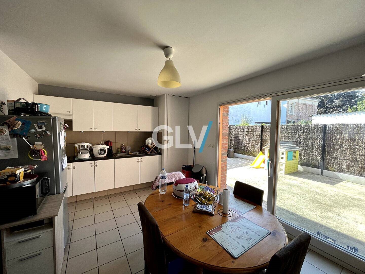 Appartement à louer, 70m², Mouchin