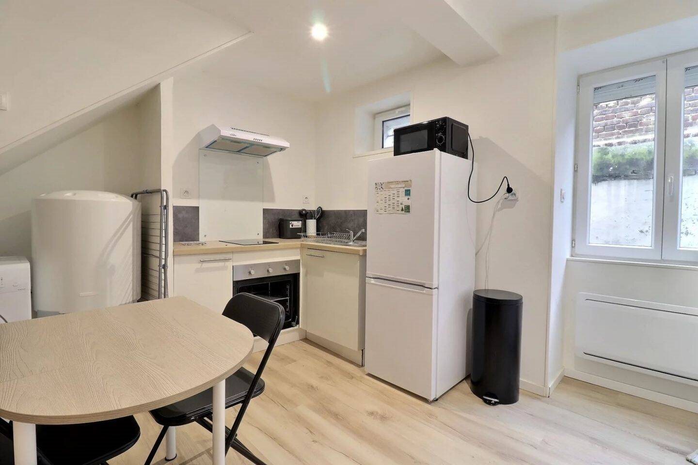 Appartement à louer, 23m², Bury