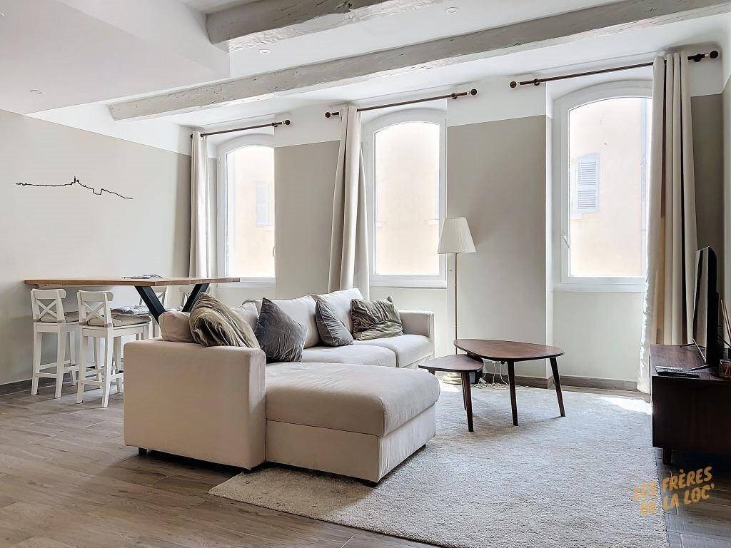 Appartement à louer, 55m², Marseille 1er